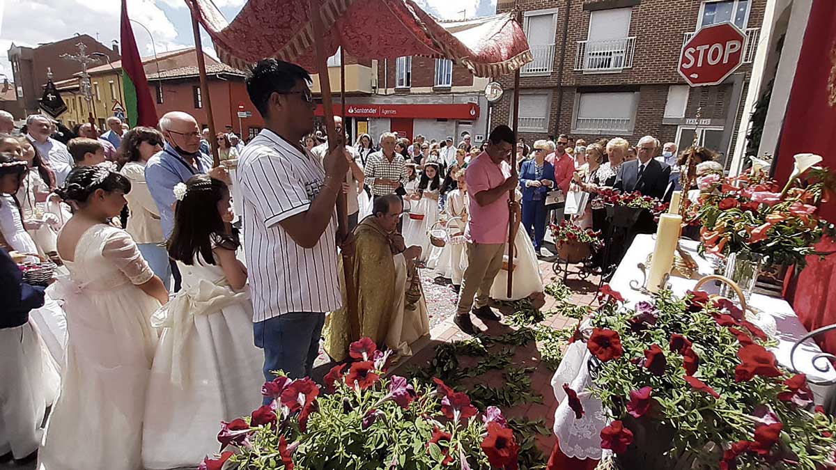La misa, a la que seguirá la procesión, será el domingo a las 12 horas. | L.N.C. La misa, a la que seguirá la procesión, será el domingo a las 12 horas. | L.N.C.