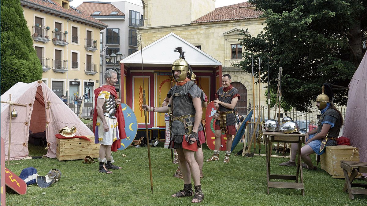 El campamento romano se instalará un año más en el Jardín del Cid. | MAURICIO PEÑA