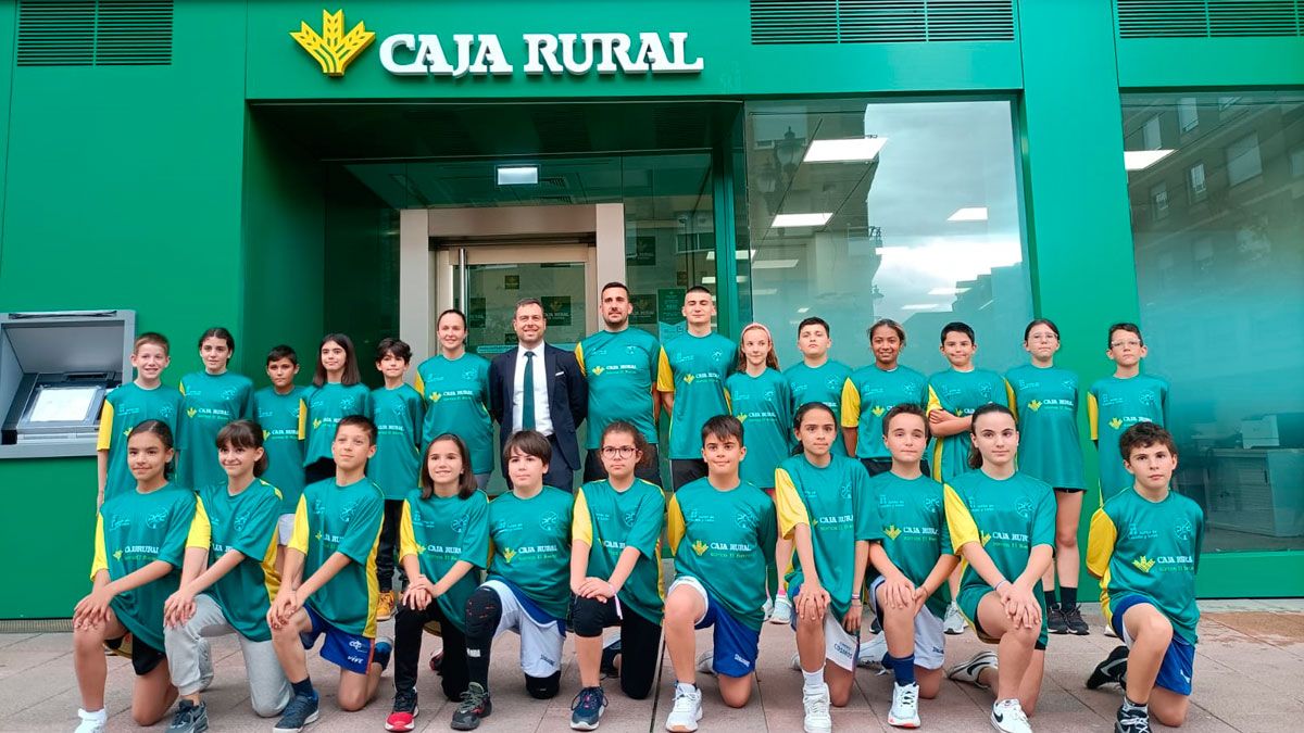 Las selecciones de El Bierzo que participarán en el PDR de Béjar. :: L.N.C. Las selecciones de El Bierzo que participarán en el PDR de Béjar. :: L.N.C.