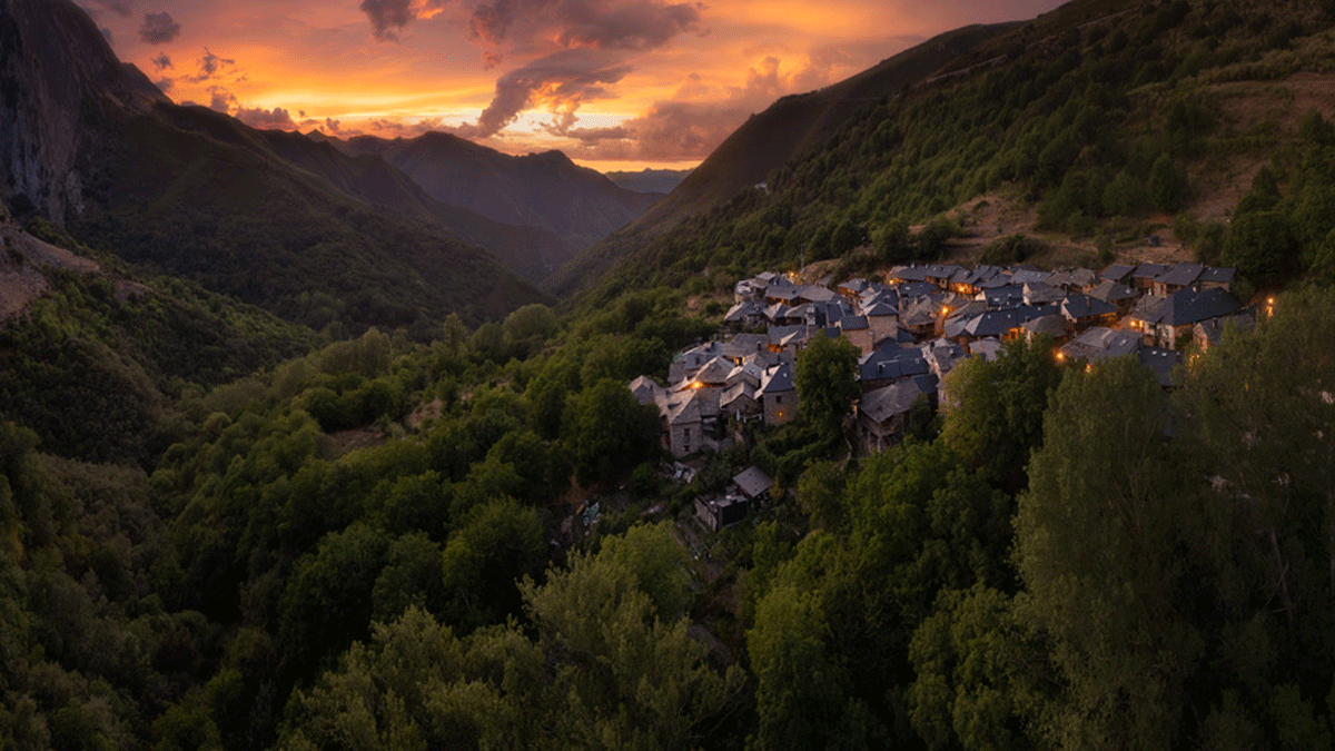 'La tormenta perfecta', de Diego Manrique.