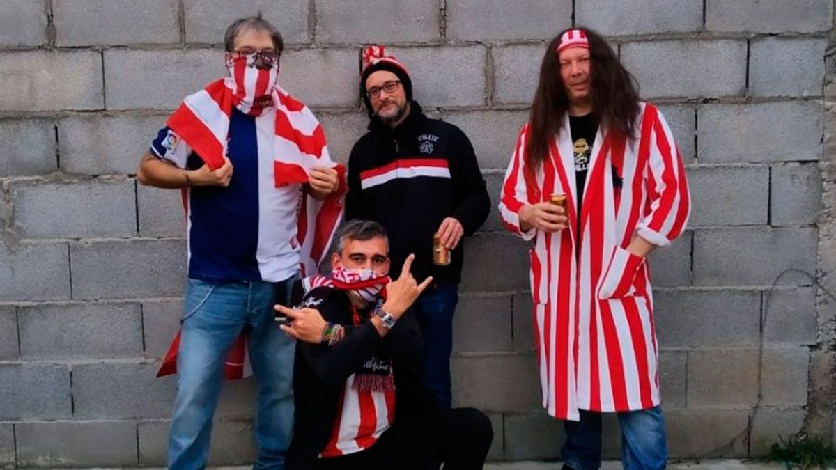 Los Gibones son un grupo local que estará en el Espina. Los Gibones son un grupo local que estará en el Espina.