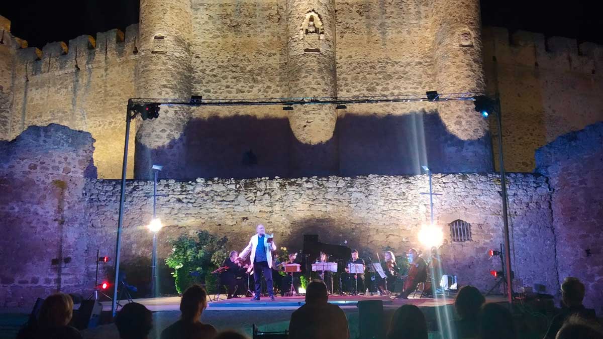 Imagen de la pasada edición de 'Las noches del Castillo' de Valencia de Don Juan. | L.N.C. Imagen de la pasada edición de 'Las noches del Castillo' de Valencia de Don Juan. | L.N.C.