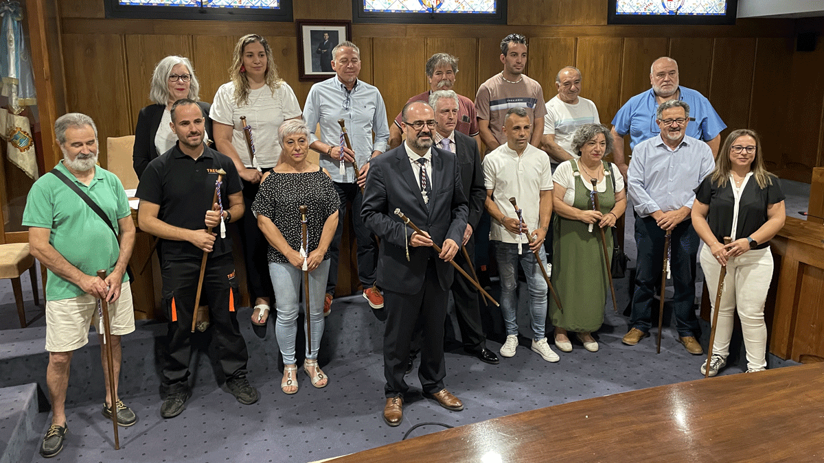 Los pedáneos toman posesión en Ponferrada. | Javier Fernández