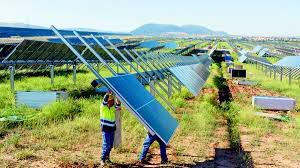 Imagen de paneles fotovoltaicos en El Bierzo.