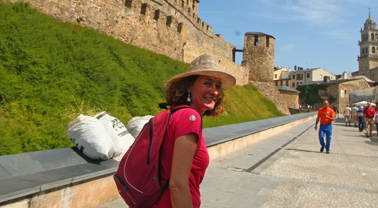 Merayo, en una imagen del pasado verano, cuando realizó un tramo del Camino de Santiago. | César Sánchez