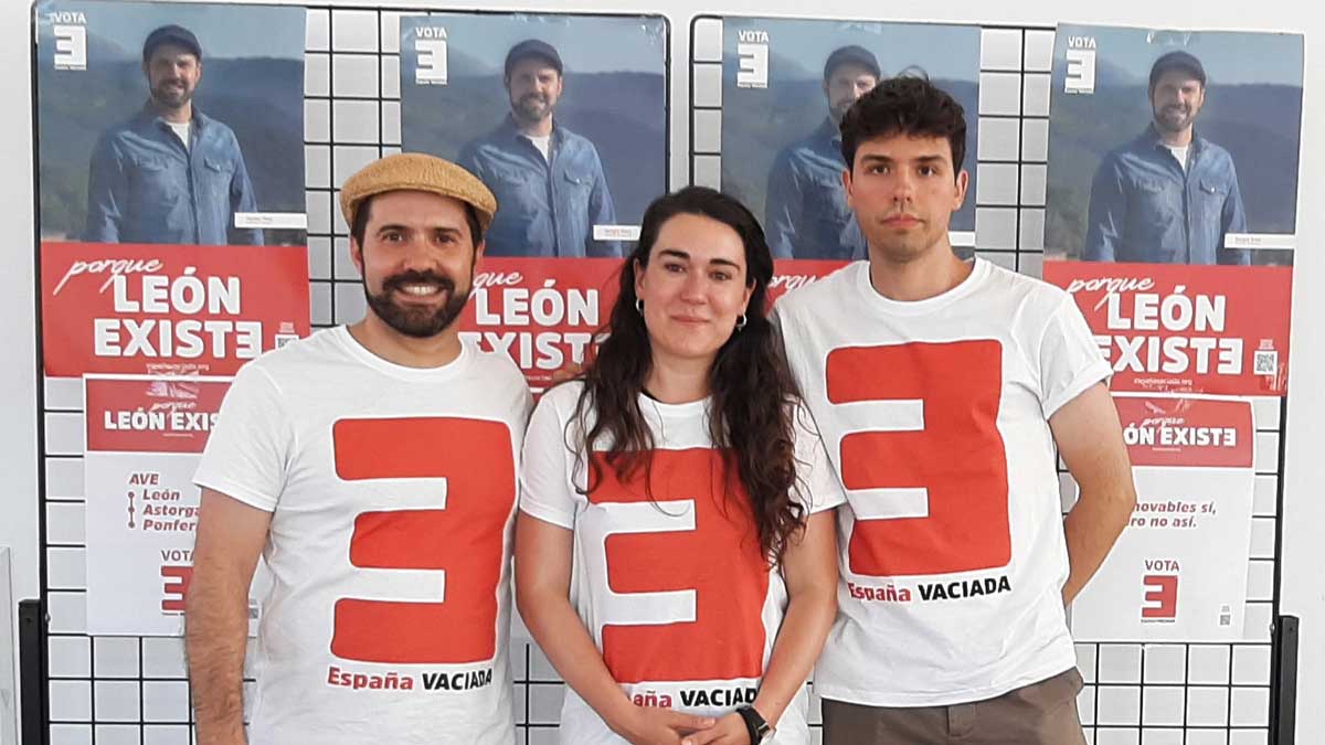 El coordinador provincial de España Vaciada en León, Sergio Díez (izquierda). | L.N.C.