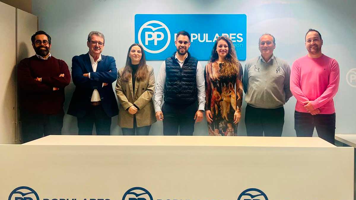 Imagen de los candidatos del PP de Bembibre.