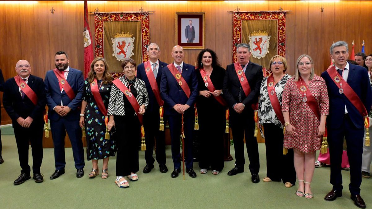 Foto de familia del equipo de gobierno del Ayuntamiento de León. | L.N.C.