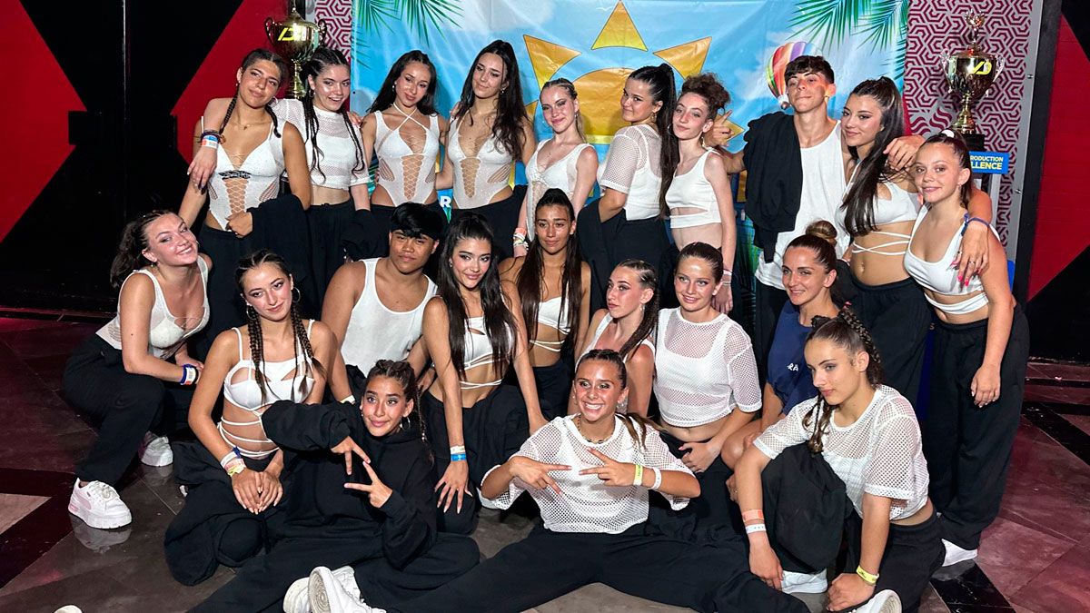Integrantes del grupo leonés de baile en el Sundance Week de Cancún. | L.N.C.