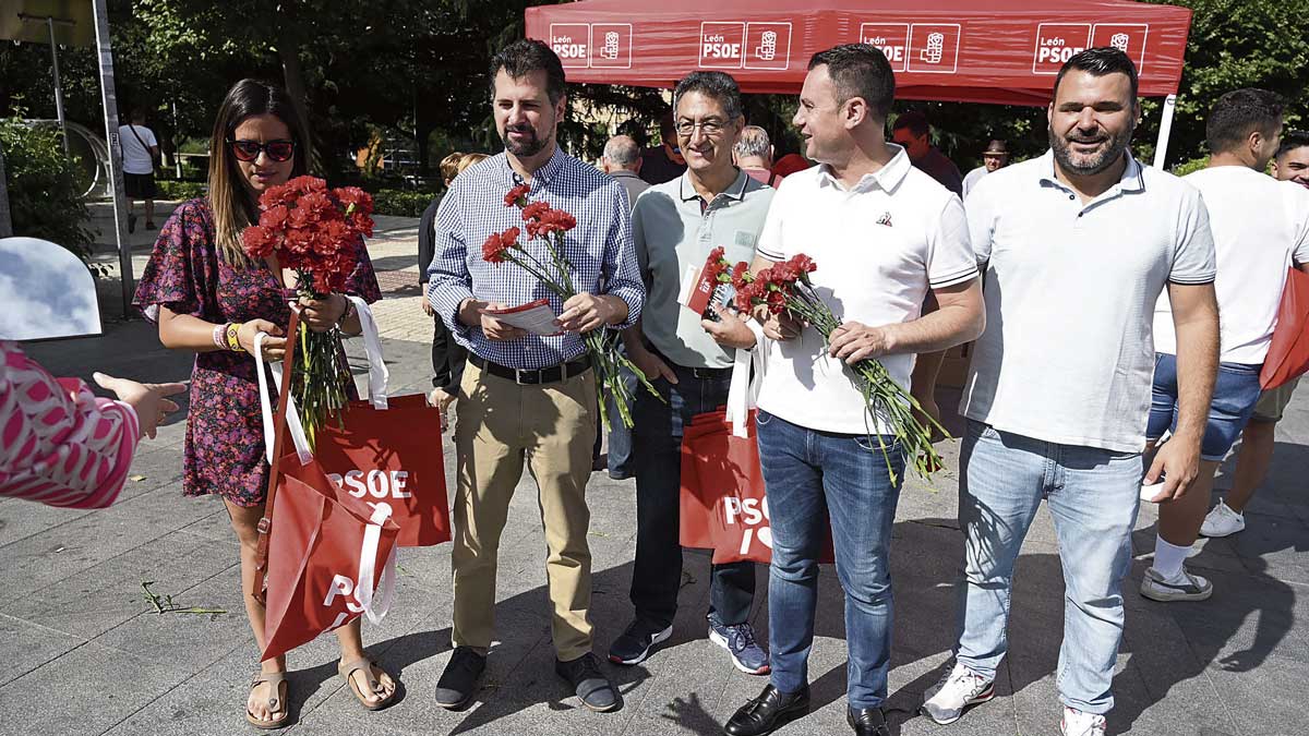 Nuria Rubio, Luis Tudanca, Salvador Vidal, Javier Alfonso Cendón y Jon Ander Fernández. | PEIO GARCÍA (ICAL)