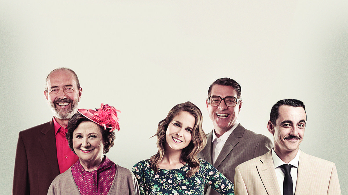 Reparto de la obra, con reconocidos actores y jóvenes talentos. | L. N. C.