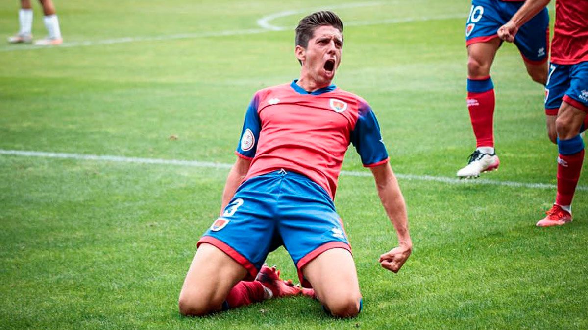 Pol celebra un gol con el Numancia. | NUMANCIA