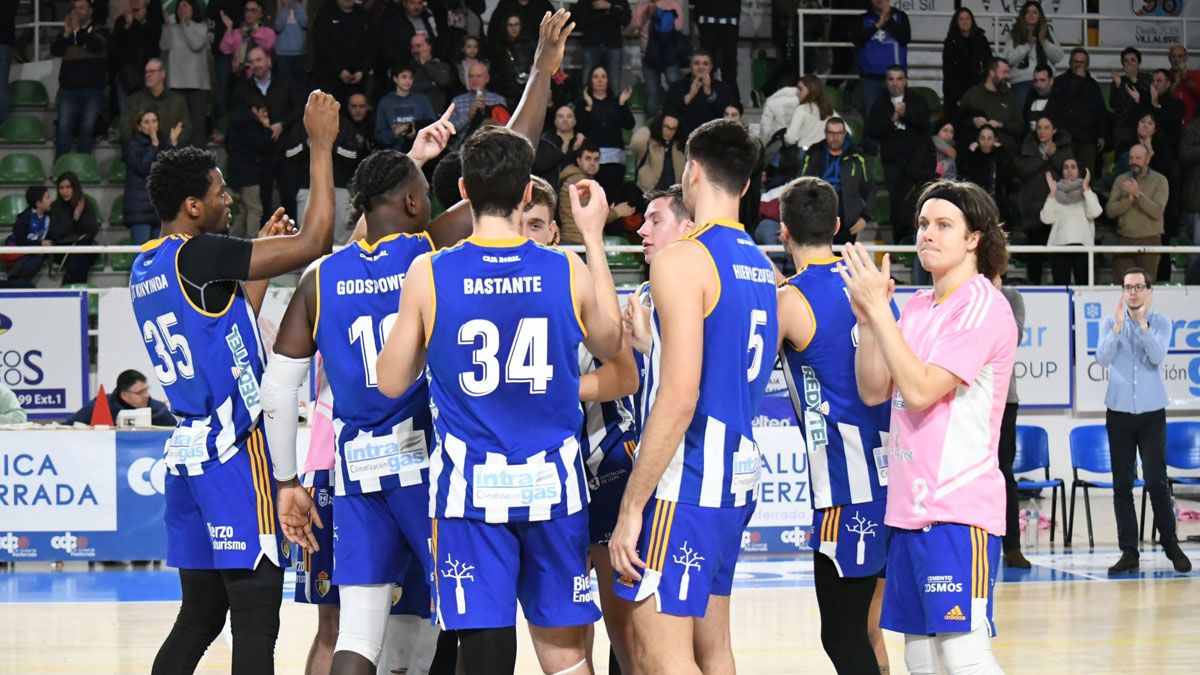 Imagen del Clínica Ponferrada durante un partido en el Lydia Valentín | CPSDP