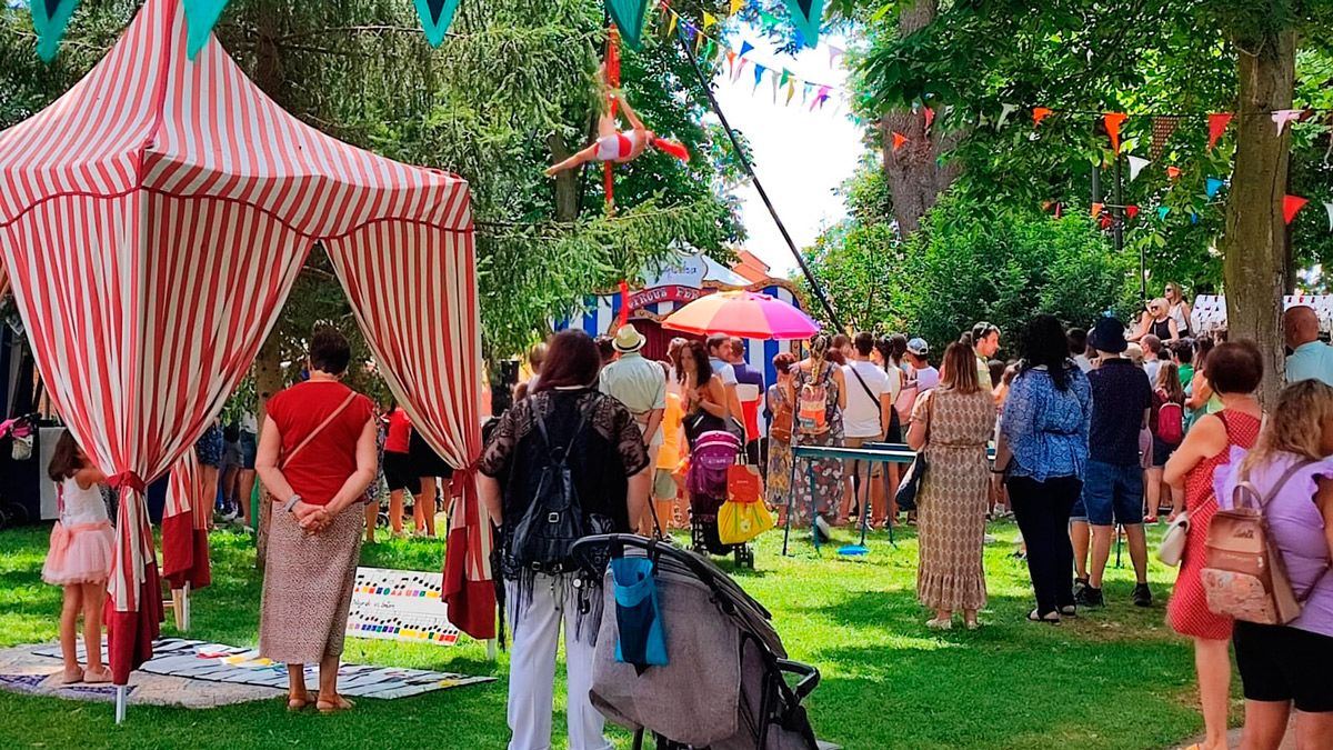 Ambas ferias contaron con un gran número de visitantes. | L.N.C.