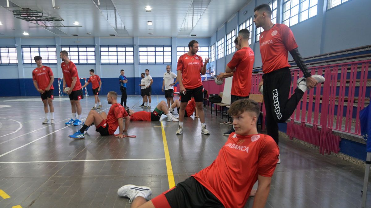 Imagen del primer entrenamiento, que se celebró en Maristas. | JESÚS F. SALVADORES