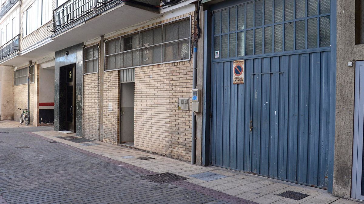 La reyerta comenzó en el almacén de la tienda de electrodomésticos donde acabó. | RICARDO ORDÓÑEZ (ICAL)