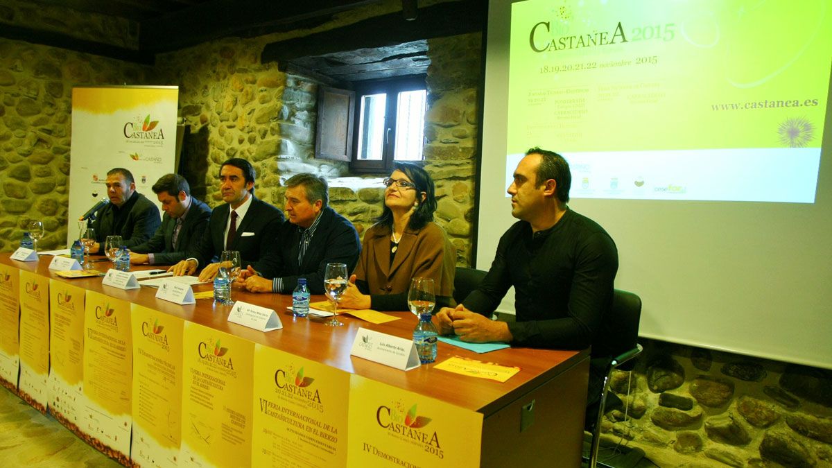 Inauguración de ‘Biocastanea’, este miércoles en Carracedelo. | César Sánchez (Ical)