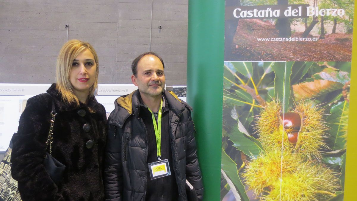 Ferreira y Antonio, investigadores del proyecto este jueves en el Centro Asociado de la Uned de Ponferrada. | L.N.C.