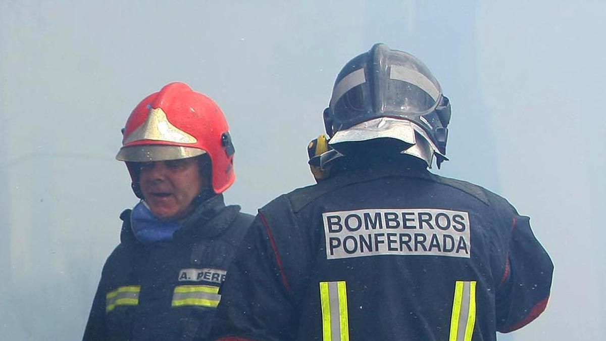 Imagen de archivo de los bomberos de Ponferrada. | C. Sánchez (Ical)