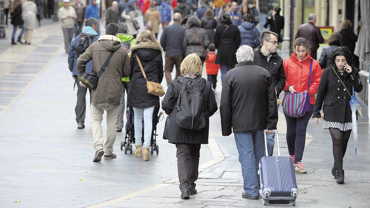 El Purple Weekend reúne cada año a miles de personas en León, lo que incentiva la economía local. | MAURICIO PEÑA