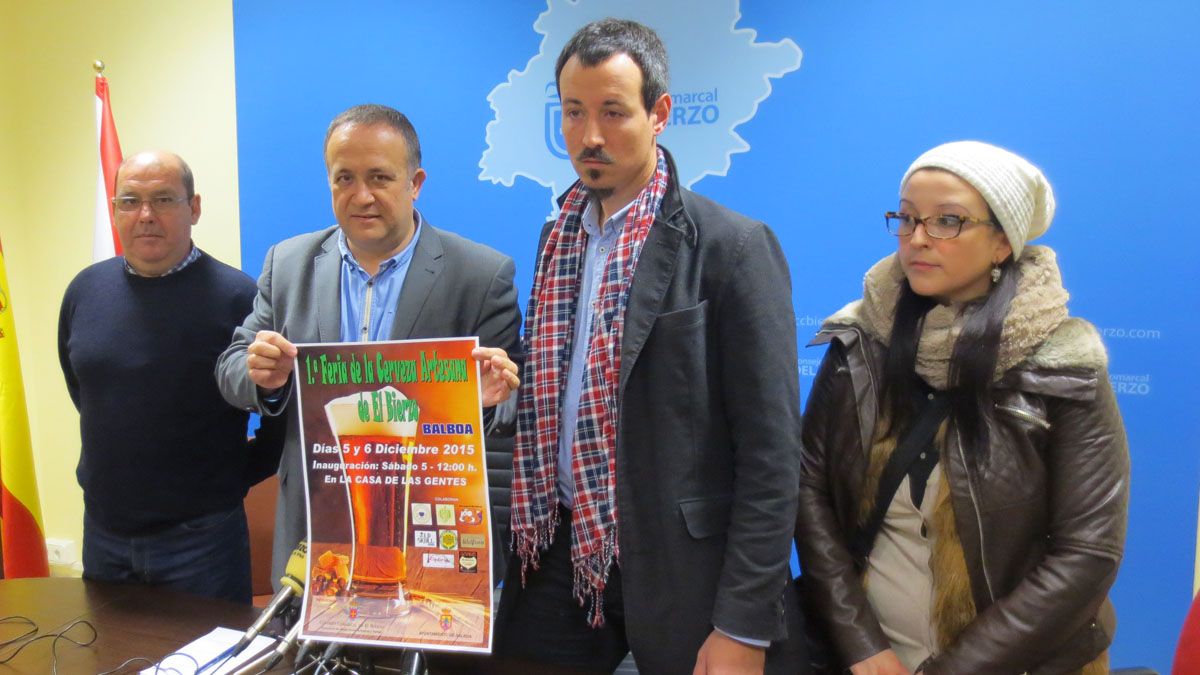 Raúl Fernández, Gerardo Álvarez Courel, Juan José López y Lorena Álvarez, en la presentación de la feria. | L.N.C. Raúl Fernández, Gerardo Álvarez Courel, Juan José López y Lorena Álvarez, en la presentación de la feria. | L.N.C.