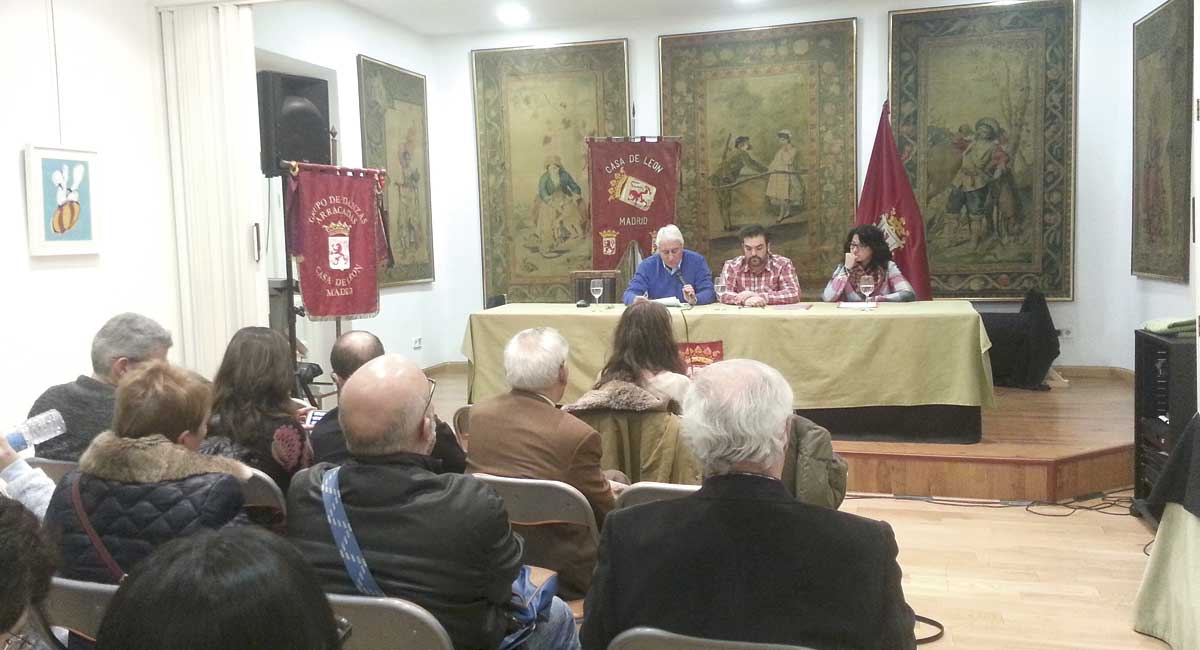 Un momento de la presentación de la muestra ‘Artefactos’ en Madrid. Un momento de la presentación de la muestra ‘Artefactos’ en Madrid.