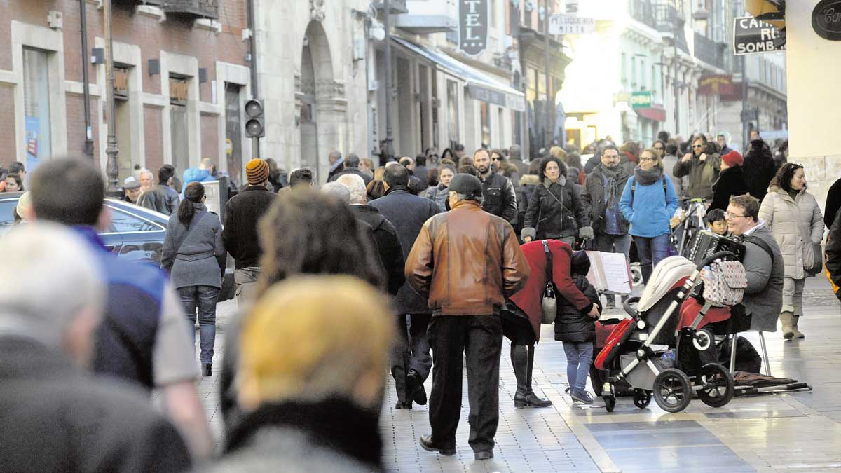 En los Barrios Húmedo y Romántico se ha notado la presencia de turistas con mayor intensidad, aunque el centro también ha estado concurrido. | DANIEL MARTÍN