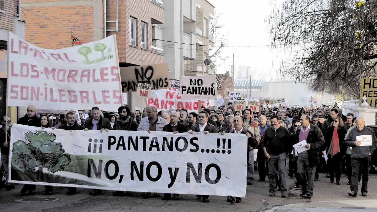 La manifestación salió de la Casa de Cultura con destino a la Plaza Mayor. | P.F.