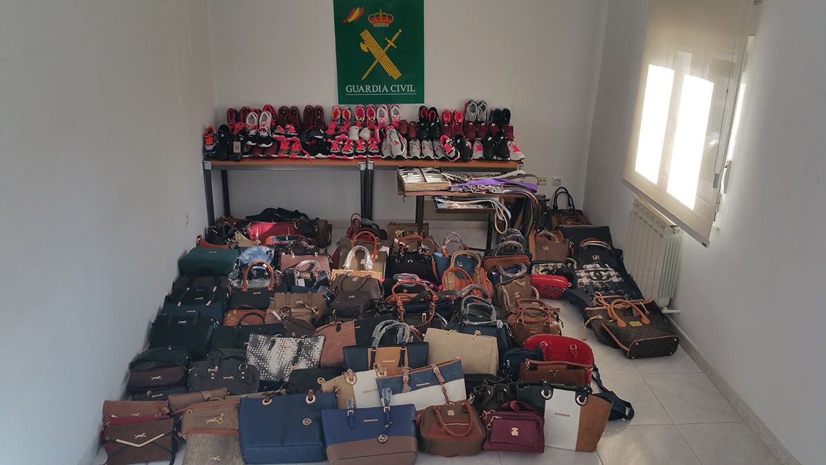 09-12-15-bolsos-y-zapatillas.jpg