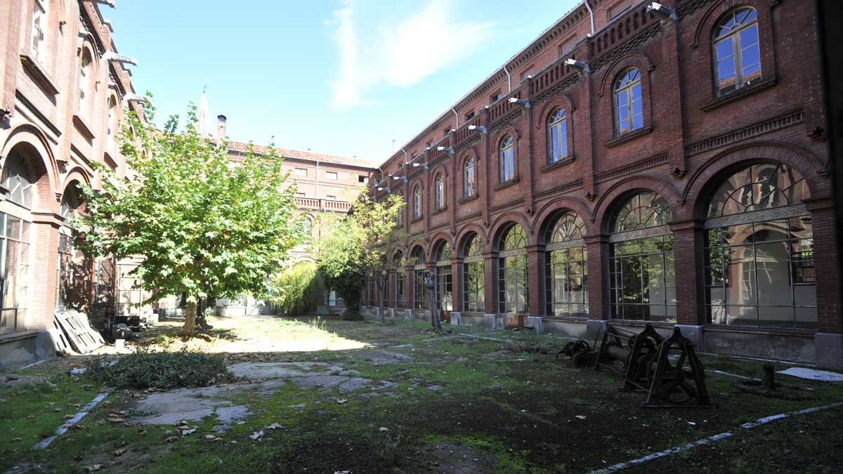 El patio del Seminario Menor será el espacio en el que se va a crear el Museo de la Semana Santa de León. | DANIEL MARTÍN
