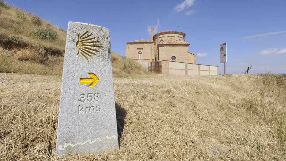La Peregrina de Sahagún uno de los lugares con más Historia del Camino de Santiago en León. | DANIEL MARTÍN
