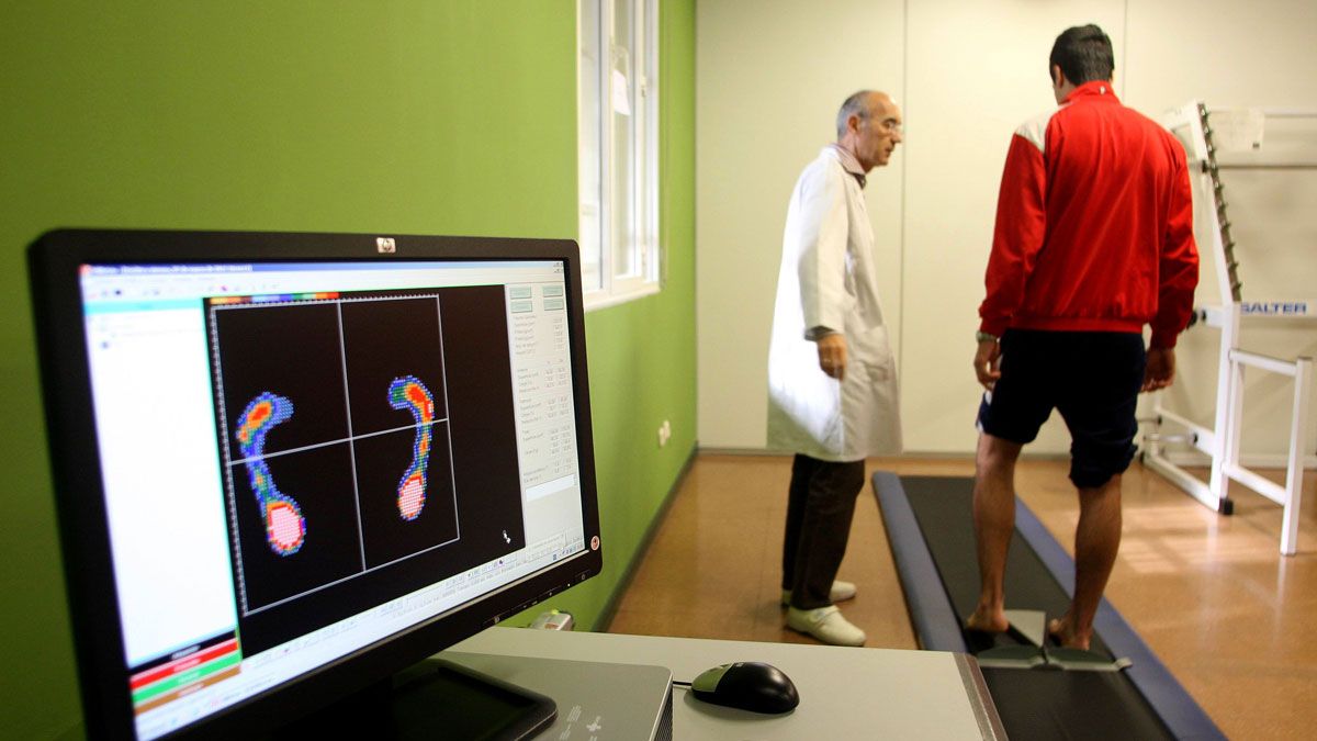La telemedicina ha ganado terreno en el último año en el área de salud del Bierzo que ofrece telecardiología, teleoftalmología y telerradiología. | Ical La telemedicina ha ganado terreno en el último año en el área de salud del Bierzo que ofrece telecardiología, teleoftalmología y telerradiología. | Ical
