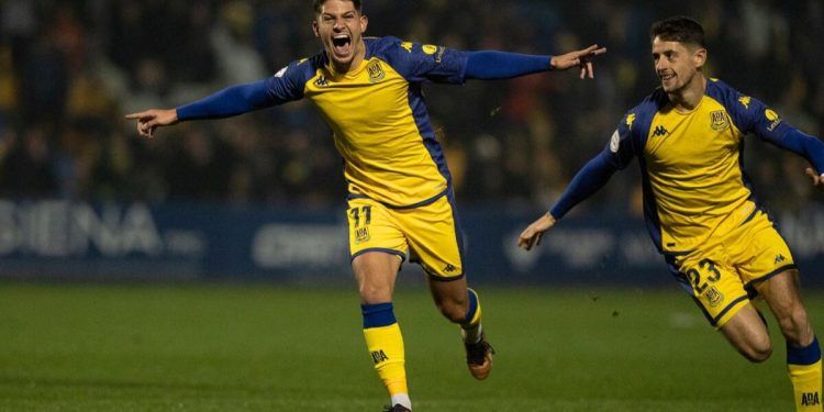 Berto celebra un gol con el Alcorcón. | ALCORCON