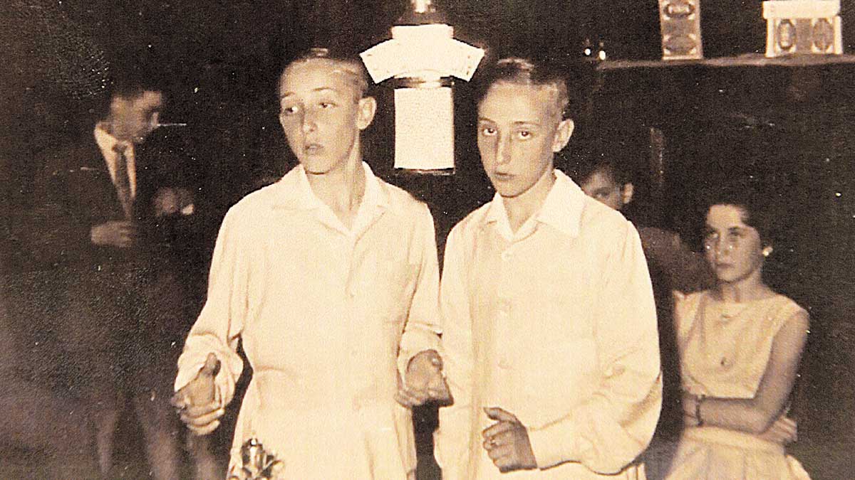 El dúo musical actuando en ‘Tablado Infantil’, de Radio León, en el año 1958.