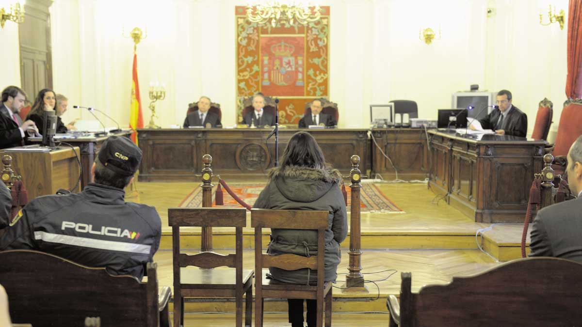 El 29 de enero de 2015 la Audiencia Provincial decretaba libertad bajo fianza para Raquel Gago. | MAURICIO PEÑA El 29 de enero de 2015 la Audiencia Provincial decretaba libertad bajo fianza para Raquel Gago. | MAURICIO PEÑA