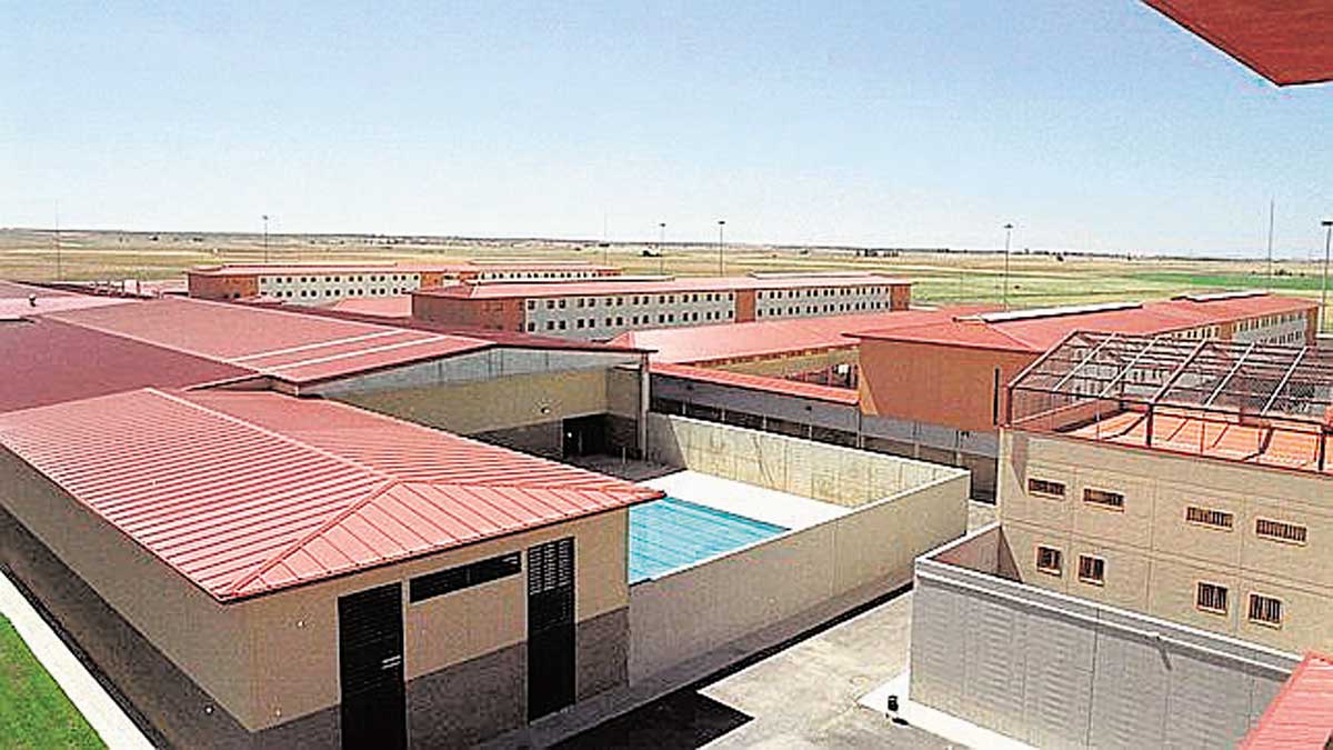 Las instalaciones de la cárcel de Villahierro, en la localidad leonesa de Mansilla de las Mulas. | ABC / L.N.C.