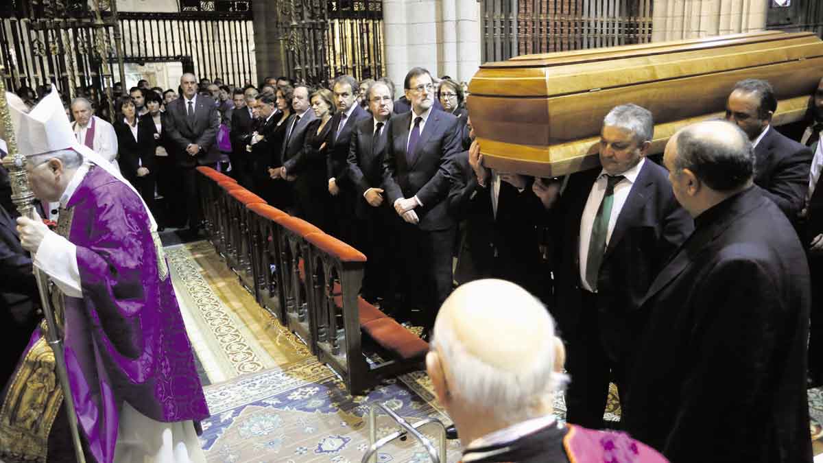 El presidente del Gobierno, Mariano Rajoy, asistió al funeral. | ICAL