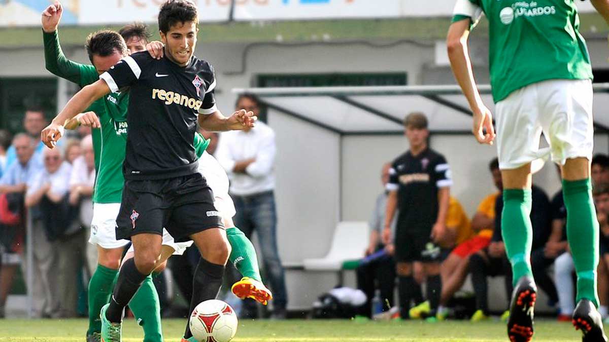 Barros, con la camiseta del Racing de Ferrol. | LA VOZ DE GALICIA