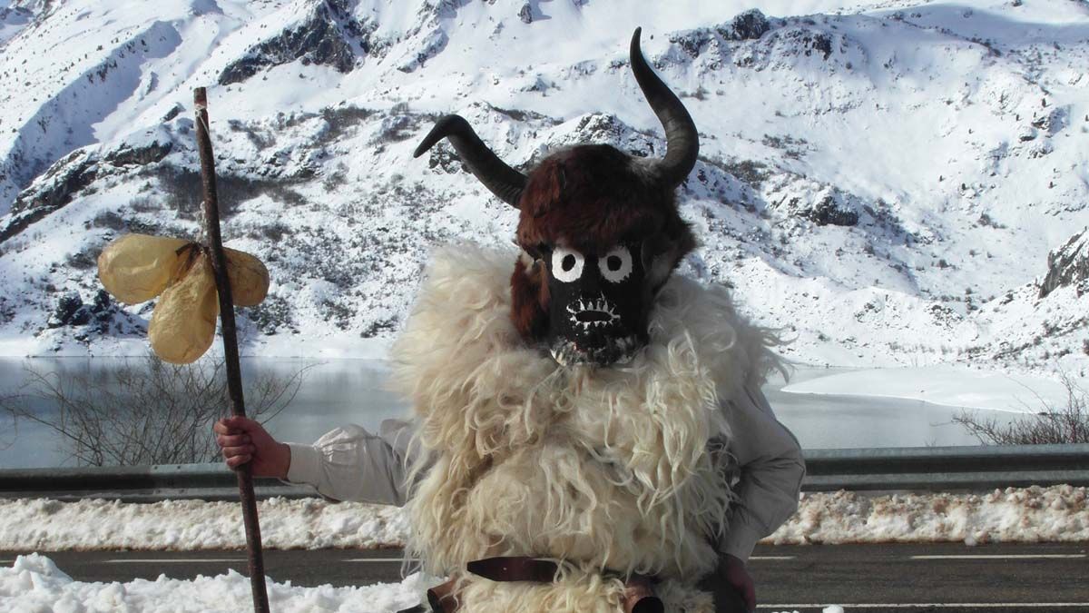 Imagen de un zamarrón, principal actor de esta tradición. | M. VADINIA