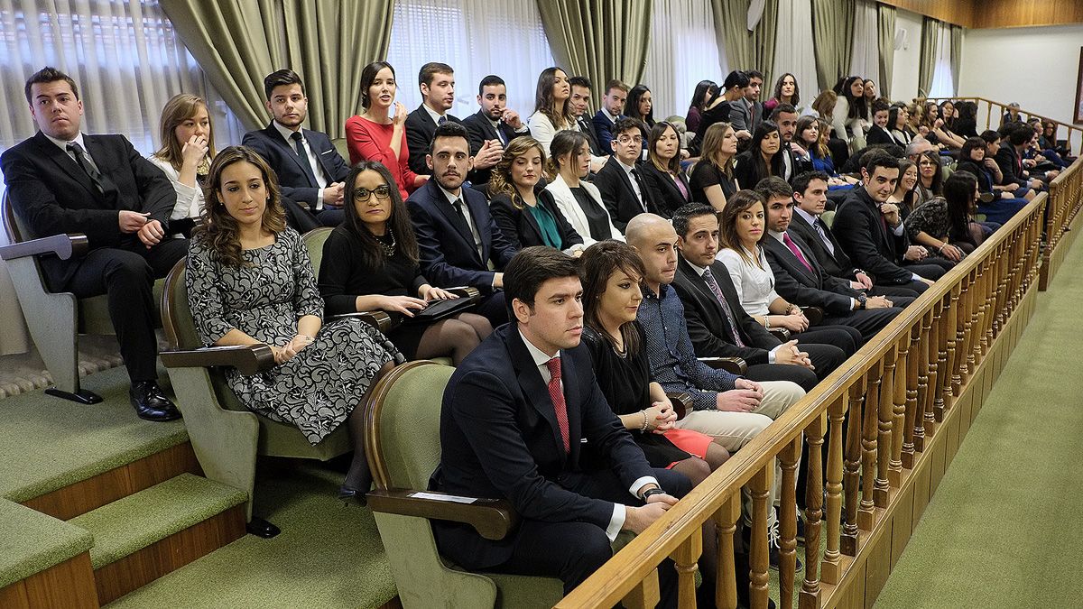 Acto de graduación en la Facultad de Derecho de la ULE