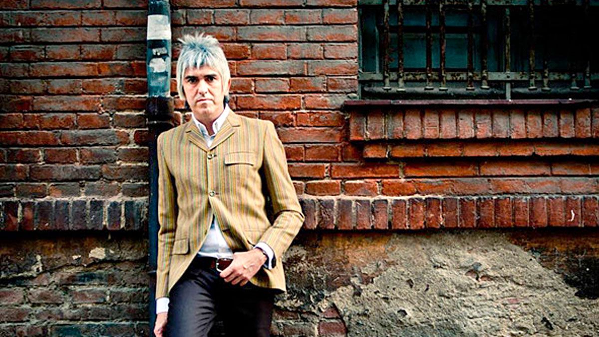 El músico leonés Álex Cooper presentará el próximo 13 de febrero su disco conmemorativo en un concierto en la sala Riviera de Madrid. El músico leonés Álex Cooper presentará el próximo 13 de febrero su disco conmemorativo en un concierto en la sala Riviera de Madrid.