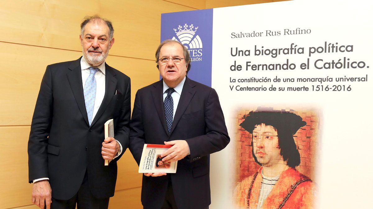 Salvador Rus Rufino y Juan Vicente Herrera en la presentación. | LETICIA PÉREZ (ICAL) Salvador Rus Rufino y Juan Vicente Herrera en la presentación. | LETICIA PÉREZ (ICAL)