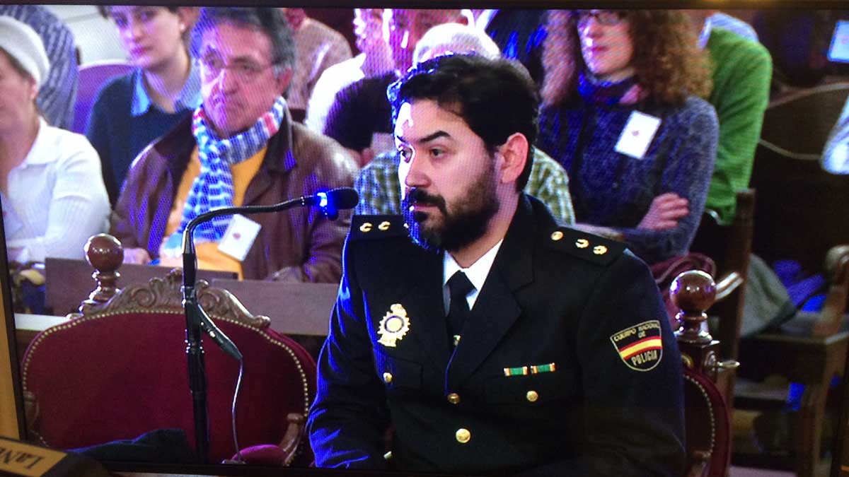 Uno de los policías nacionales que estuvo en el registro del coche de Gago.