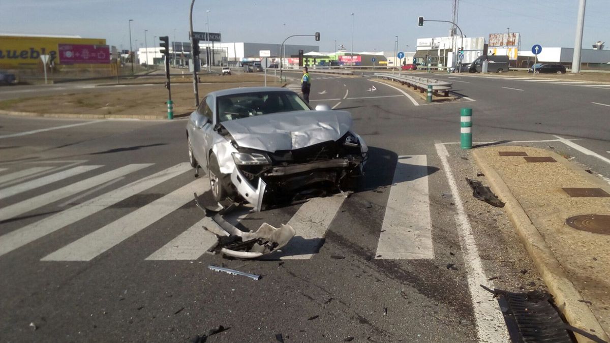 Imagen de uno de los vehículos accidentados.