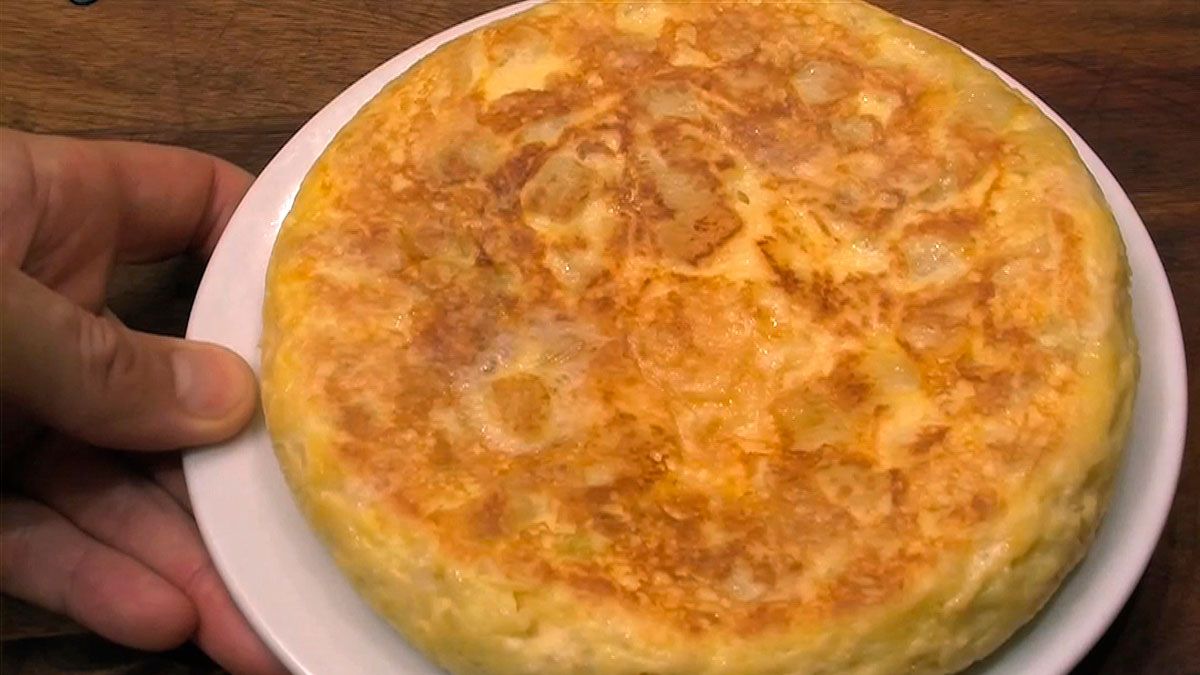 La tortilla de patata sigue siendo uno de los productos más solicitados por los leoneses para tapear.