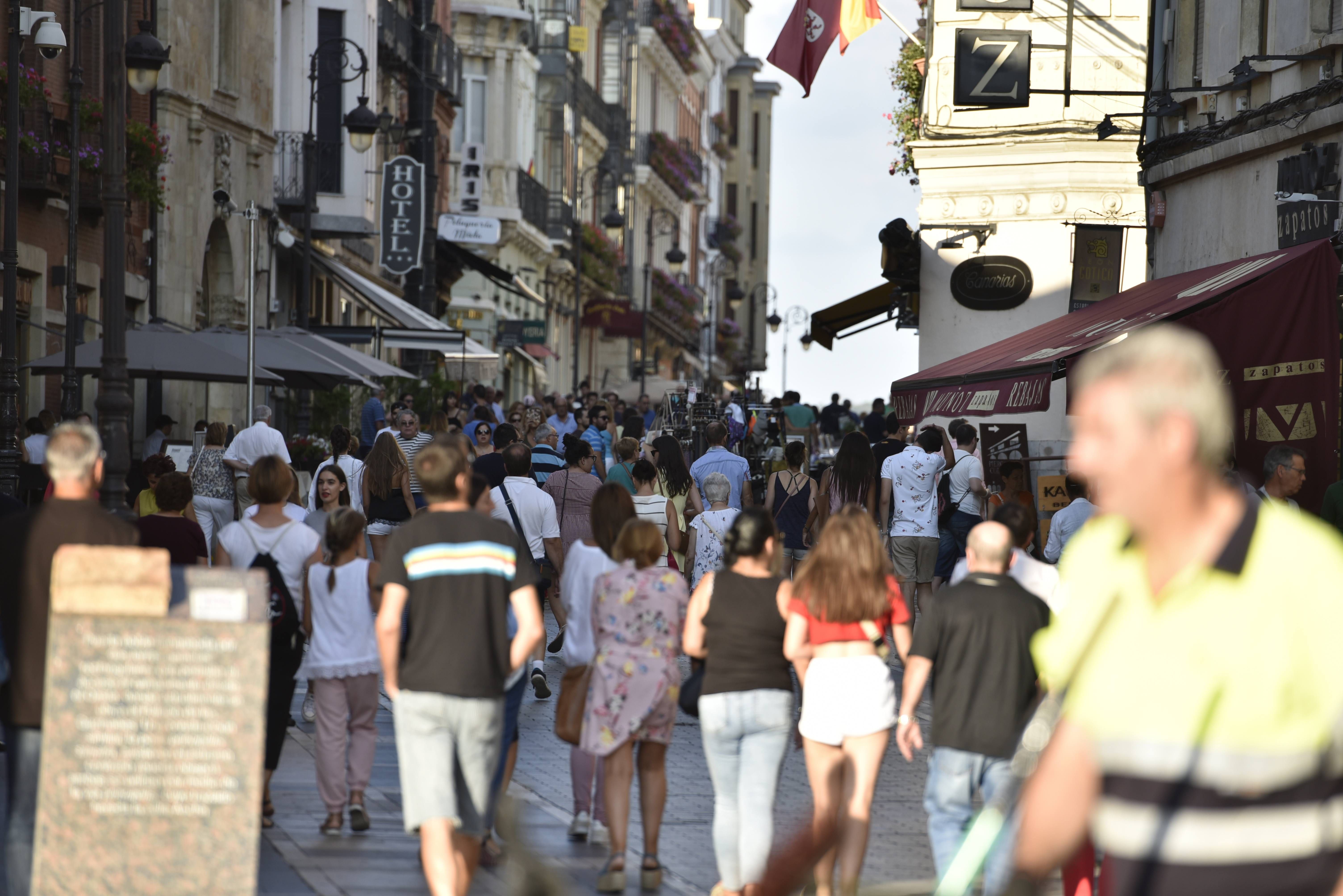 León se cuela entre las diez capitales del país más baratas para vivir. | SAÚL ARÉN
