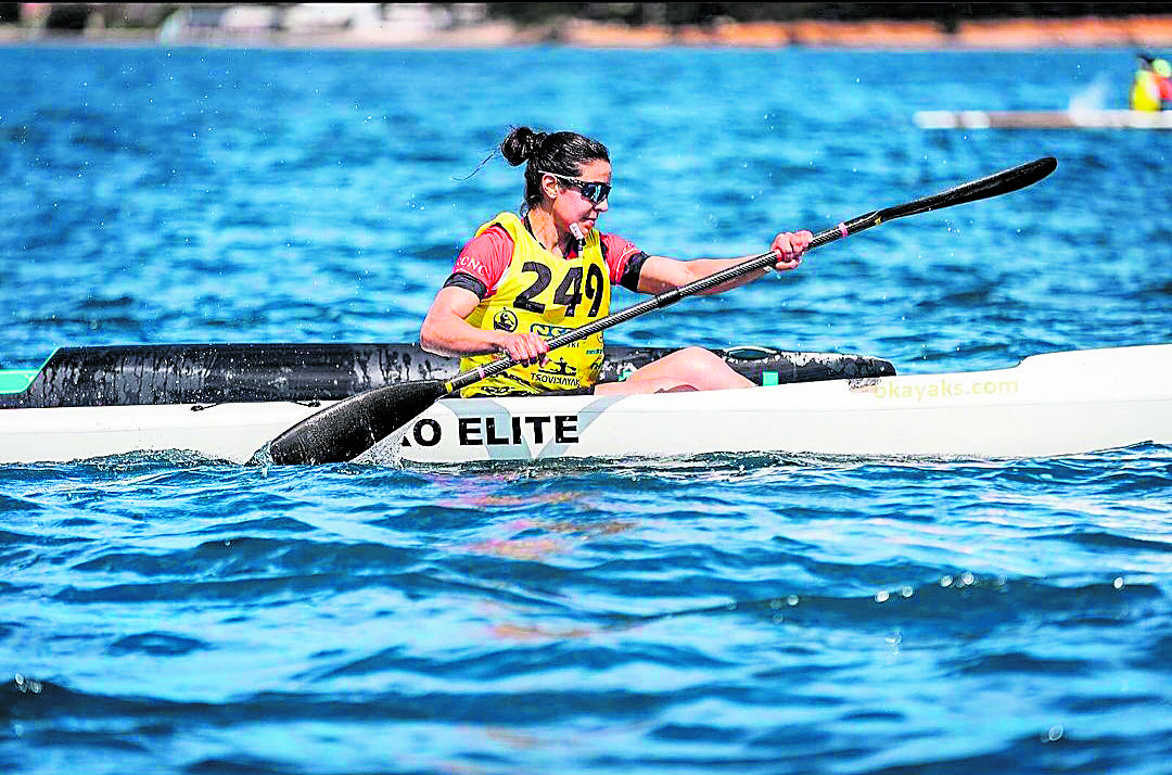 Raquel Carbajo disputando la Copa de España de Kayak de Mar en Ibiza | RAQUEL CARBAJO