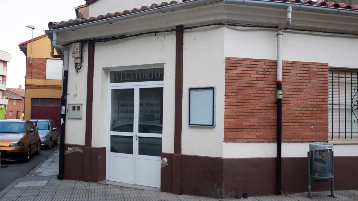 El velatorio municipal de Valencia de Don Juan solo presta servicio a los empadronados en la localidad. | T.G.