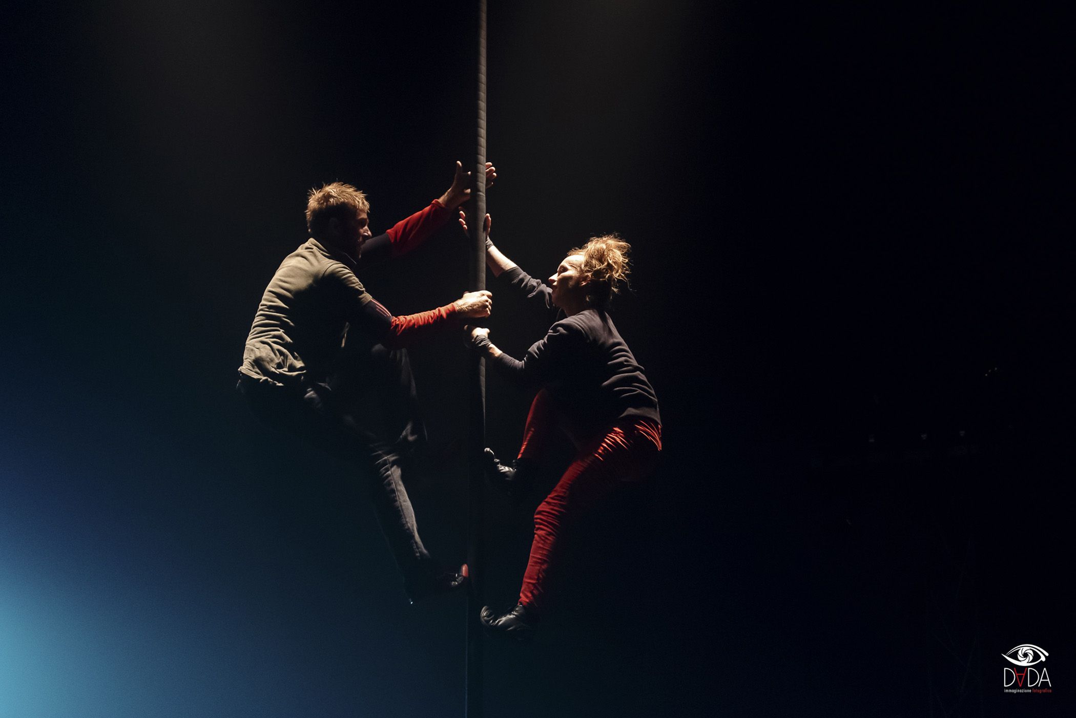 ‘Deserance’ de la compañía suizo-francesa Circo Zoé llega a la explanada de los Pendones Leoneses durante tres jornadas con un pase al día. | CIRCO ZOÉ