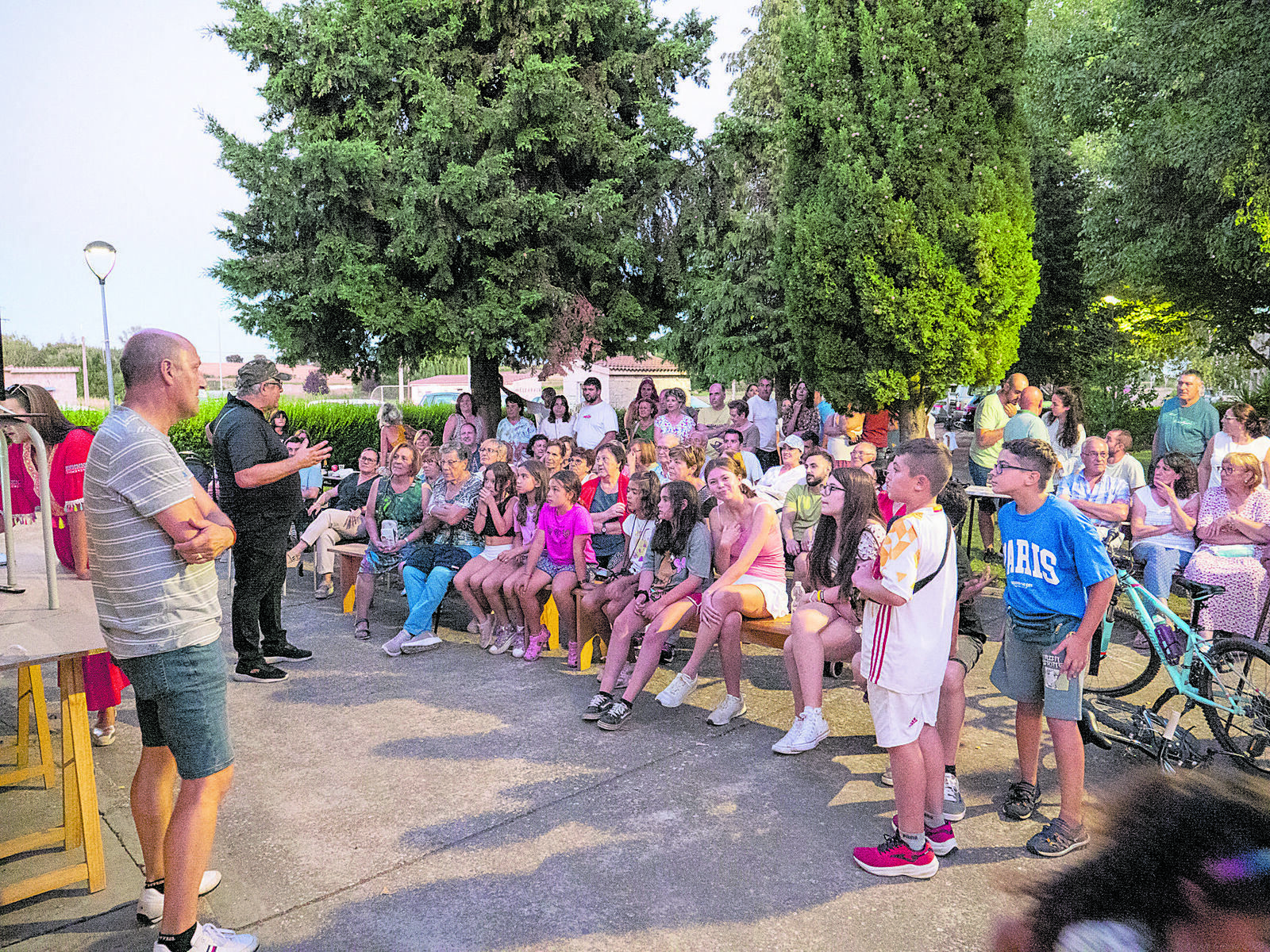 Presentación del VII Maratón fotográfico de Méizara. | VICENTE GARCÍA